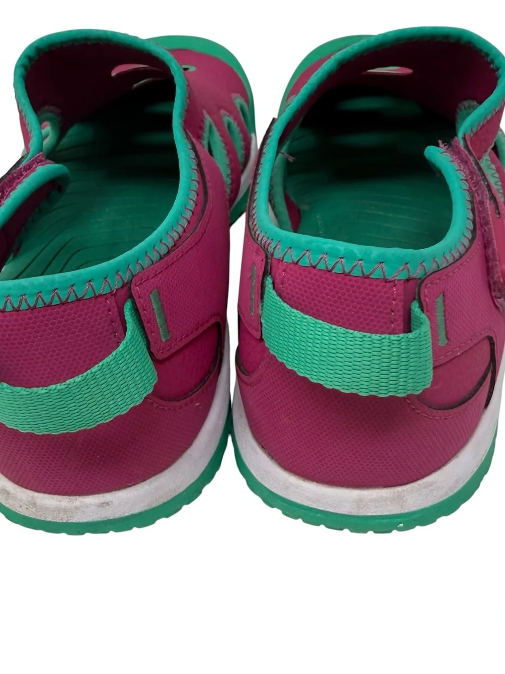 Keen Stingray Youth Size 6 Water Sandals